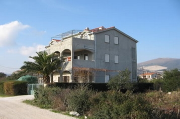 Croatia Privát Kaštel Štafilić, Exterior